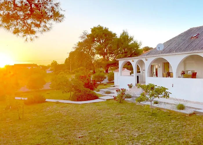 Basic Apartments - Ferienhaus Basic Croatia Vir Island