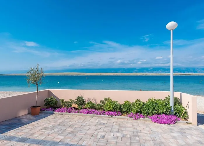 Luxury Apartments - La Vir 1 & 2